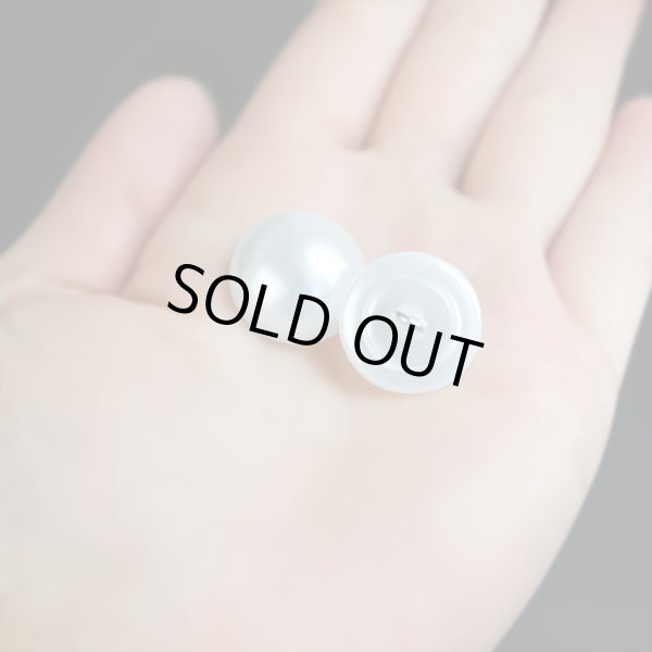 画像7: 【パールボタン足つき】パール ボタン ホワイト ツヤあり 半円 10個入り【18mm】きらきらぷんぷん丸 B-019 (7)