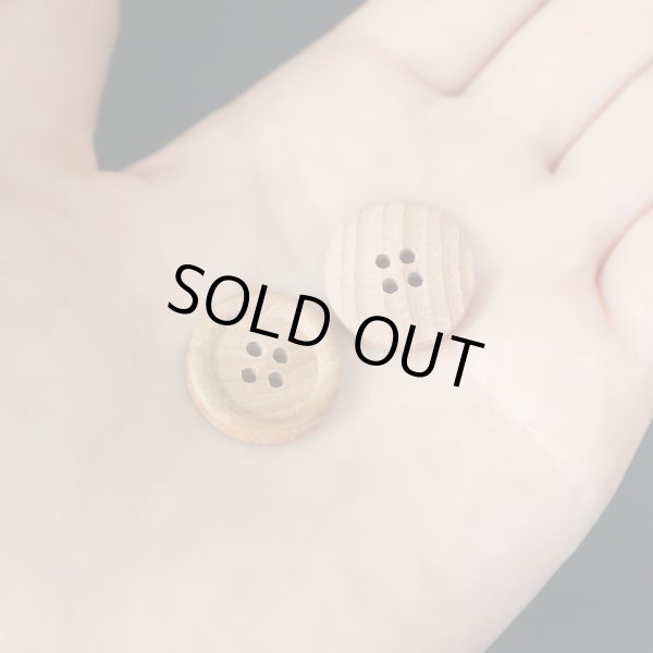 画像7: ウッドボタン 四つ穴ボタン ナチュラル シャツボタン ウッド ボタン ブラウン 木目 木製 10個入り【20mm】きらきらぷんぷん丸 B-033 (7)