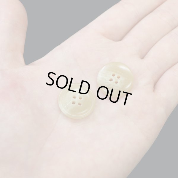 画像7: 水牛調ボタン【ベージュ】スーツ コート ジャケット ブレザー 四つ穴 フロント 袖口 8個入り【20mm】きらきらぷんぷん丸 B-050 (7)