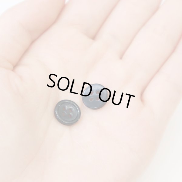 画像7: 黒ボタン【ブラック ツヤあり】四つ穴ボタン ベーシック カラーボタン シャツボタン シンプル ボタン 20個入り【10mm】きらきらぷんぷん丸 B-062 (7)