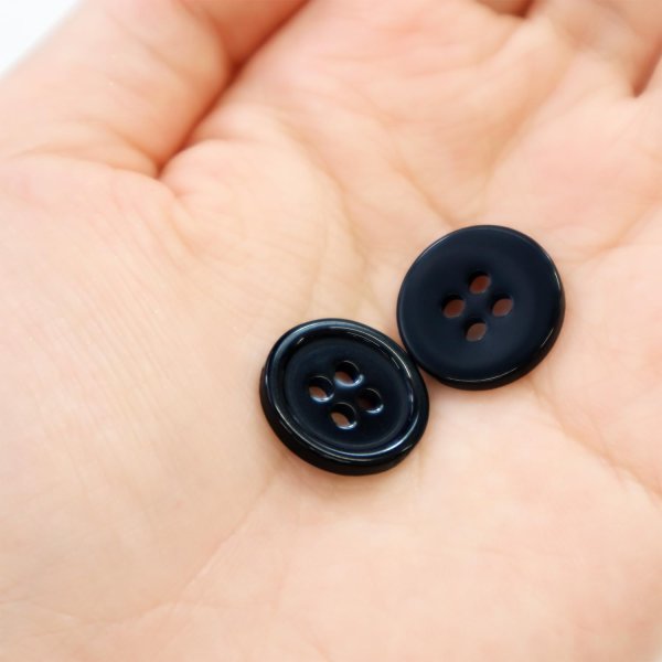 画像7: 黒ボタン【ブラック ツヤあり】四つ穴ボタン ベーシック カラーボタン シャツボタン シンプル ボタン 20個入り【12.5mm】きらきらぷんぷん丸 B-064 (7)