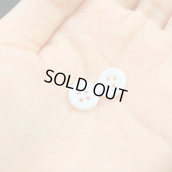 画像7: 白ボタン【ホワイト ツヤあり】四つ穴ボタン ベーシック カラーボタン シャツボタン シンプル ボタン 20個入り【10mm】きらきらぷんぷん丸 B-069 (7)