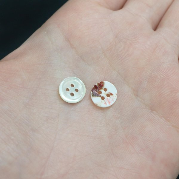 画像7: シェルボタン 貝製 片面 高瀬貝 シャツ 四つ穴 白 ホワイト 15個入り【10mm】きらきらぷんぷん丸 B-092 (7)