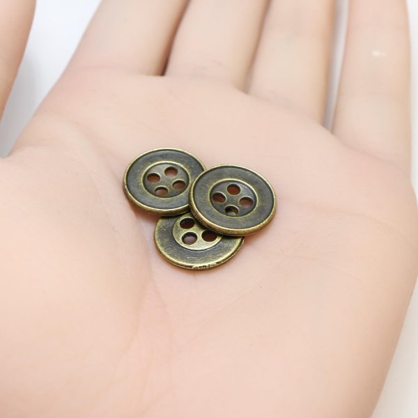画像5: メタルボタン 四つ穴 シンプル【 アンティークゴールド】金 丸ボタン 金属 手芸 10個入【15mm】きらきらぷんぷん丸 B-1270 (5)