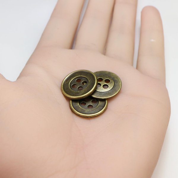 画像5: メタルボタン 四つ穴 シンプル【 アンティークゴールド】金 丸ボタン 金属 手芸 10個入【18mm】きらきらぷんぷん丸 B-1271 (5)