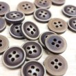 画像4: 四つ穴ボタン ウッド調【ブラウン】茶色 20個入り【11mm】ツヤなし 樹脂製 手芸 ヴィンテージ風 かわいい おしゃれ きらきらぷんぷん丸 B-1297 (4)