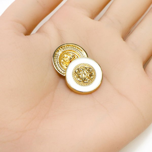 画像5: メタル エンブレム ボタン 【ホワイト】 18mm 8個入り ゴールド 足つき シャンク 装飾 手芸 ハンドメイド きらきらぷんぷん丸 B-1408 (5)