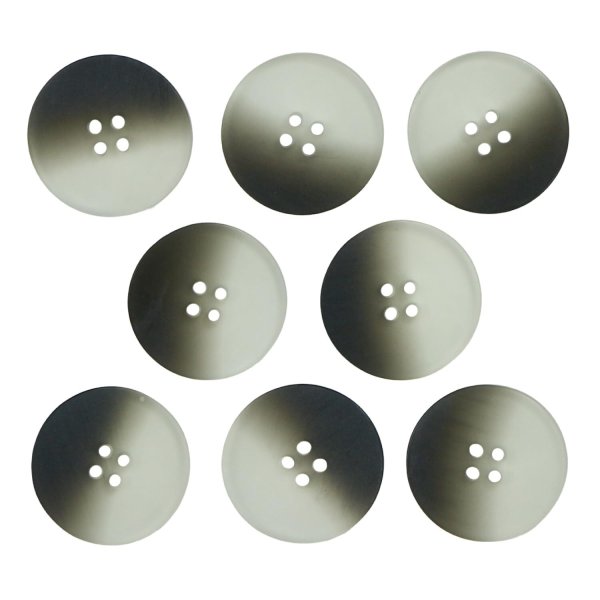 画像1: 4つ穴 クリアマットボタン【ブラック】黒 丸ボタン 樹脂 手芸 8個入 グラデーション【21.5mm】きらきらぷんぷん丸 B-1431 (1)