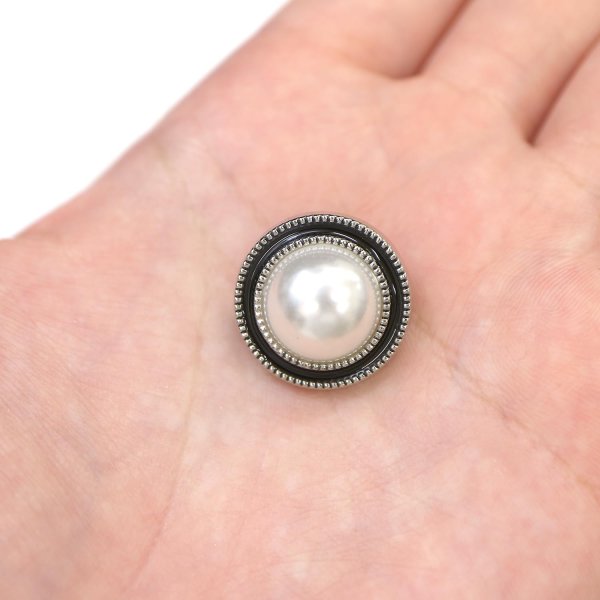 画像7: パールボタン 装飾 【シルバー 黒フチ】 ホワイト 白 パール 6個入り 【20mm】ビジュー 飾り 縫製 袖口 きらきらぷんぷん丸 B-152 (7)