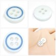 画像5: 四つ穴樹脂ボタン【ホワイト&ブルー】11.5mm 10個入 丸型 ツートン 手芸 服飾 付け替え きらきらぷんぷん丸 B-1771 (5)