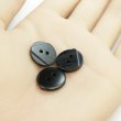 画像5: 樹脂ボタン ツートンマーブル【ブラック】18mm 8個入 丸型 二つ穴 手芸 服飾 付け替え きらきらぷんぷん丸 B-2062 (5)