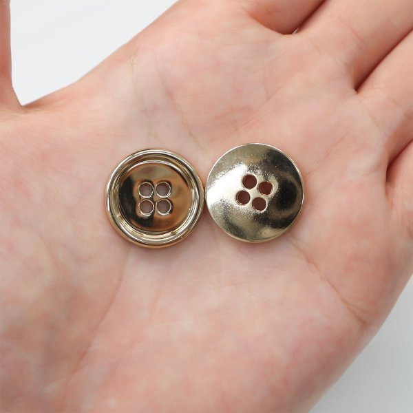 画像7: メタルボタン 四つ穴 【ゴールド 鏡面仕上げ】 金 シャツ スーツ 10個入り 【20mm】 きらきらぷんぷん丸 B-209 (7)