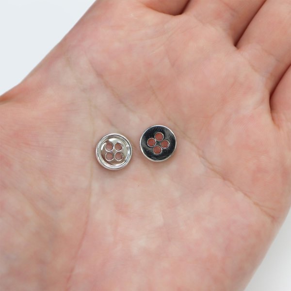画像7: メタルボタン 四つ穴 【シルバー 鏡面仕上げ】 銀 シャツ スーツ 15個入り 【10mm】 きらきらぷんぷん丸 B-212 (7)