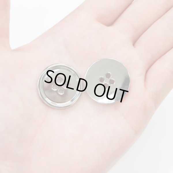 画像7: メタルボタン 四つ穴 【シルバー 鏡面仕上げ】 銀 シャツ スーツ 8個入り 【25mm】 きらきらぷんぷん丸 B-219 (7)