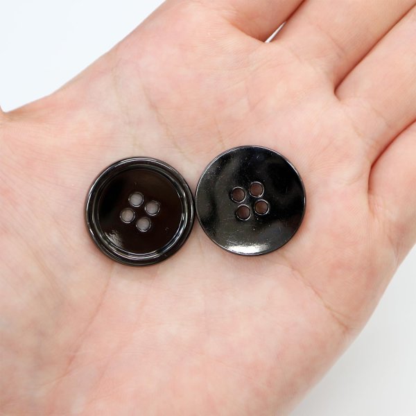 画像7: メタルボタン 四つ穴 【ブラック 鏡面仕上げ】 黒 シャツ スーツ 8個入り 【23mm】 きらきらぷんぷん丸 B-226 (7)