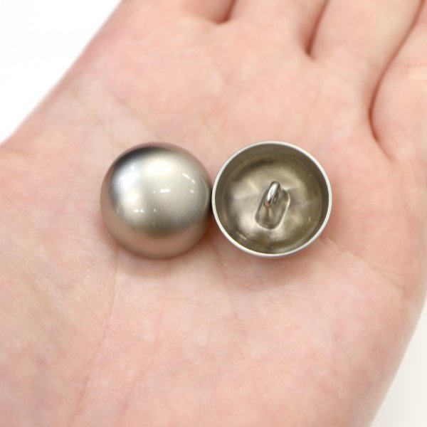 画像7: メタルボタン 【シルバー】 銀 ビジュー ドーム型 飾り 縫製 袖口 10個入り 【20mm】 きらきらぷんぷん丸 B-245 (7)