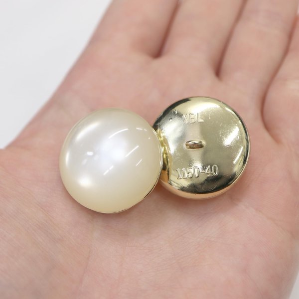 画像7: 足つきボタン 【ホワイト】 白 半透明 シャツ スーツ 4個入り 【25mm】 きらきらぷんぷん丸 B-250 (7)