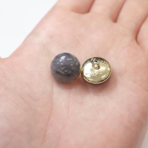 画像7: 足つきボタン 【グレー マーブル】 ラメ シャツ スーツ 8個入り 【15mm】 きらきらぷんぷん丸 B-262 (7)