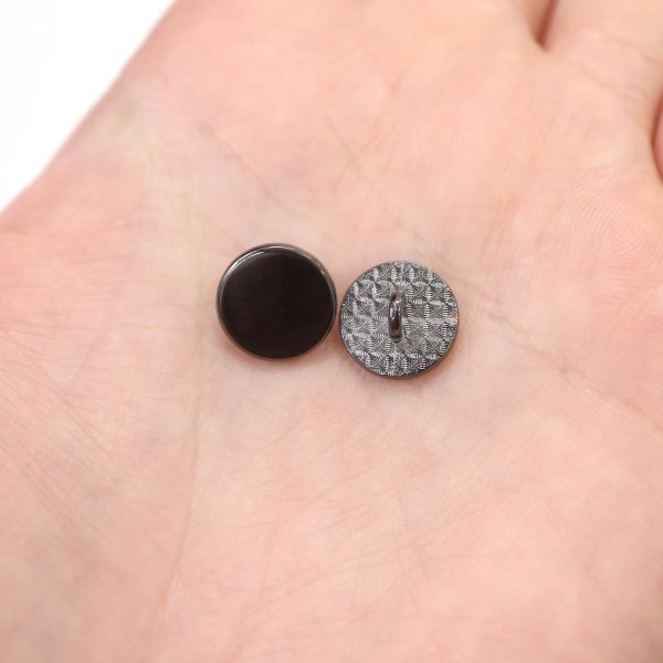 画像7: メタルボタン フラット 【ブラック 鏡面仕上げ】 黒 ビジュー 飾り 縫製 袖口 20個入り 【11.5mm】 きらきらぷんぷん丸 B-295 (7)