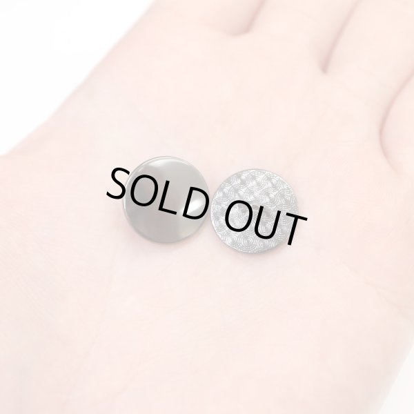 画像7: メタルボタン フラット 【ブラック 鏡面仕上げ】 黒 ビジュー 飾り 縫製 袖口 15個入り 【15mm】 きらきらぷんぷん丸 B-297 (7)