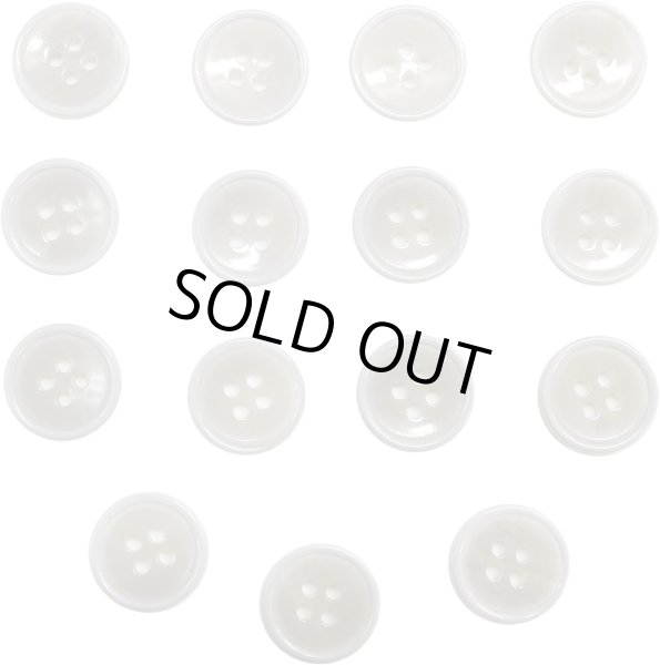 画像1: 四つ穴ボタン 【グレー】 ツヤあり 半透明 パステルカラー ボタン シャツボタン 15個入り 【15mm】 きらきらぷんぷん丸 B-356 (1)
