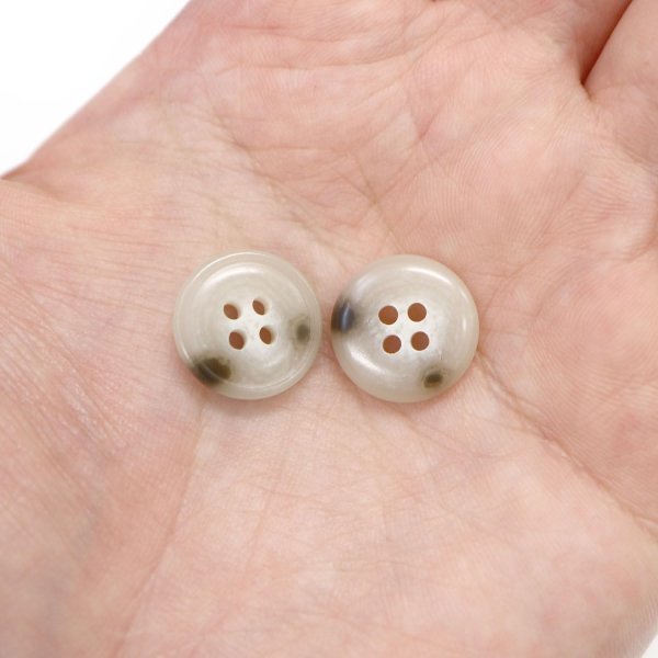画像7: 水牛調ボタン【アイボリー&ダークブラウン】スーツ コート ジャケット ブレザー 四つ穴 フロント 袖口 10個入り【15mm】きらきらぷんぷん丸 B-490 (7)