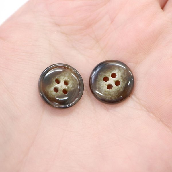 画像7: 水牛調ボタン【ダークブラウン&ホワイト】スーツ コート ジャケット ブレザー 四つ穴 フロント 袖口 10個入り【15mm】きらきらぷんぷん丸 B-495 (7)