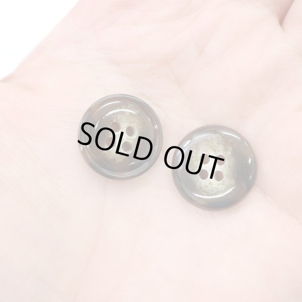 画像7: 水牛調ボタン【ダークブラウン&ホワイト】スーツ コート ジャケット ブレザー 四つ穴 フロント 袖口 8個入り【23mm】きらきらぷんぷん丸 B-498 (7)