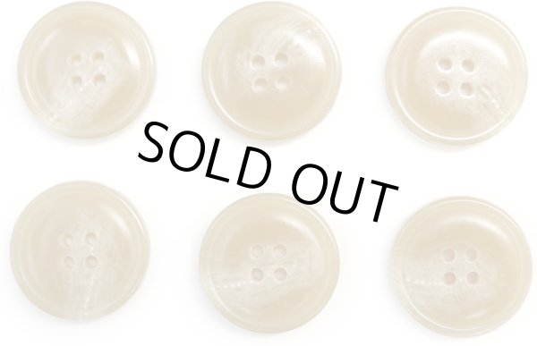 画像1: 水牛調ボタン【ベージュ】スーツ コート ジャケット ブレザー 四つ穴 フロント 袖口 6個入り【25mm】きらきらぷんぷん丸 B-508 (1)