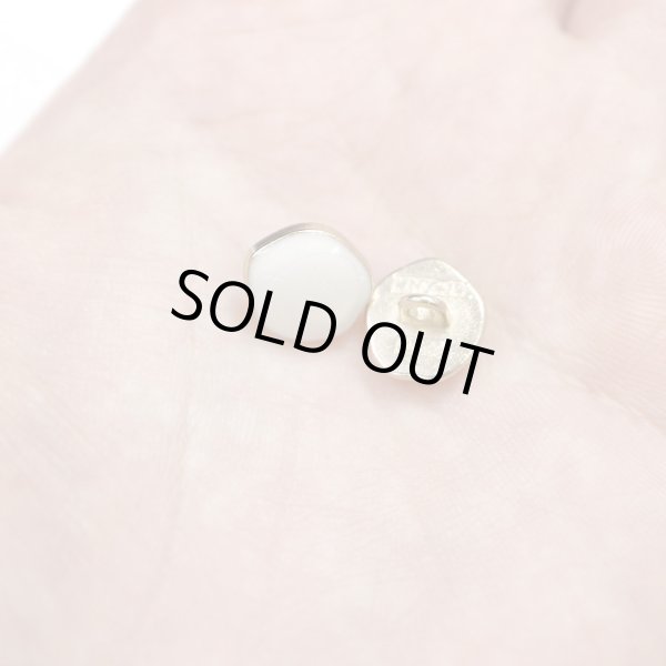 画像7: 飾りボタン 足つき ボタン 【ホワイト】 ツヤあり マーブル模様 手芸 かわいい おしゃれ 洋服用ボタン 10個入り 【11mm】 きらきらぷんぷん丸 B-626 (7)