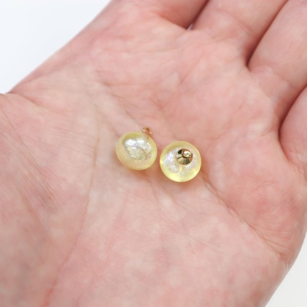 画像7: 飾りボタン 丸玉 シャンク オーロラ ラメ 8個入 【10mm】 パール風 ビーズ 【イエロー】 黄色 チャーム パーツ アクセサリー パーツ ハンドメイド 手芸 足つき キャンディ グリッター シャツ きらきらぷんぷん丸 B-671 (7)