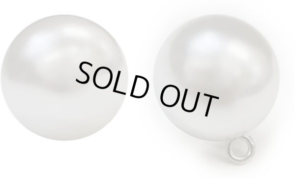 画像1: パールチャーム カン付き 【ホワイト】 白 パールボタン 足つき ボタン ヒートン アクセサリー パーツ 4個入り 【20mm】 きらきらぷんぷん丸 B-709 (1)