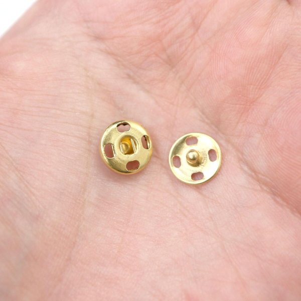 画像6: スナップボタン ライトゴールド 10mm 10組入り 縫い付けタイプ 打ち具不要 金 ボタン きらきらぷんぷん丸 B-716 (6)