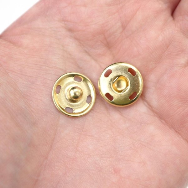 画像6: スナップボタン ライトゴールド 15mm 10組入り 縫い付けタイプ 打ち具不要 金 ボタン きらきらぷんぷん丸 B-717 (6)