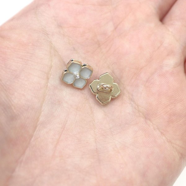 画像7: ラインストーン 花型ボタン 足つき 【ライトブルー】 青 モチーフ ボタン 飾りボタン フラワー かわいい 5個入り 【11.5mm】 きらきらぷんぷん丸 B-723 (7)