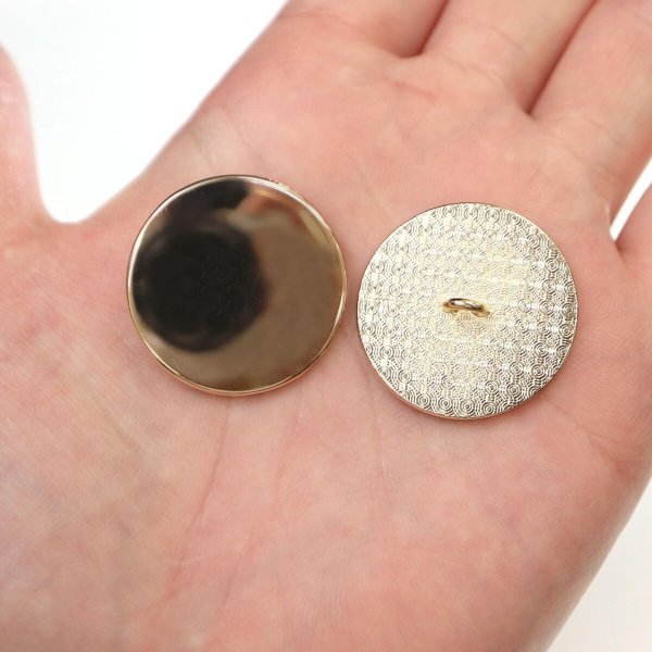 画像7: メタルボタン フラット 【ゴールド 鏡面仕上げ】 金 ビジュー 飾り 縫製 袖口 6個入り 【28mm】 きらきらぷんぷん丸 B-776 (7)
