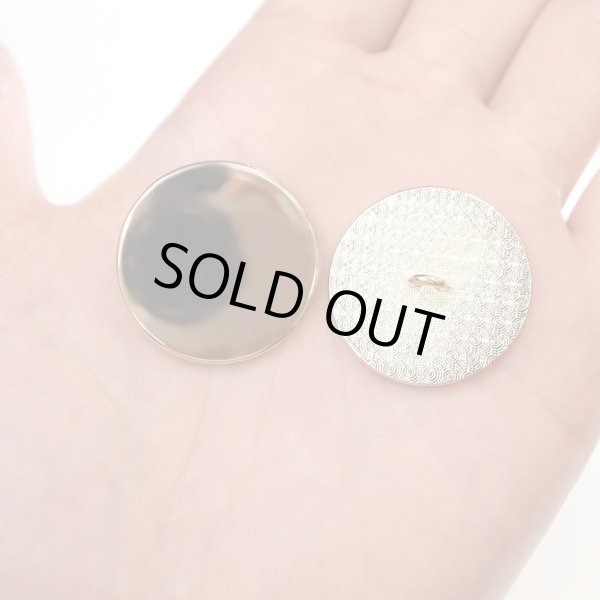 画像7: メタルボタン フラット 【ゴールド 鏡面仕上げ】 金 ビジュー 飾り 縫製 袖口 6個入り 【28mm】 きらきらぷんぷん丸 B-776 (7)