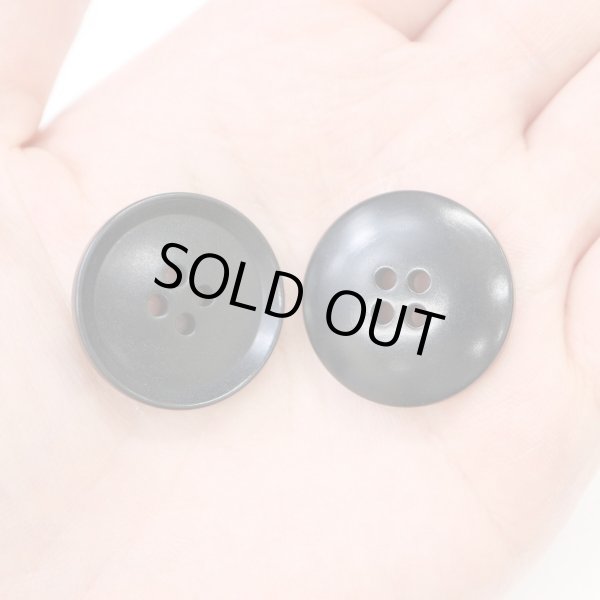 画像7: ナットボタン 四つ穴ボタン 【ブラック】 黒 フチ薄 スーツボタン ベーシック ウッド ボタン 6個入り 【25mm】 きらきらぷんぷん丸 B-798 (7)