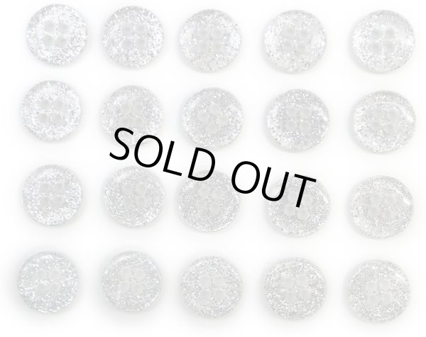 画像1: 四つ穴ボタン ラメボタン 【シルバー】 銀 半透明 ボタン グリッター シャツボタン 20個入り 【11.5mm】 きらきらぷんぷん丸 B-807 (1)