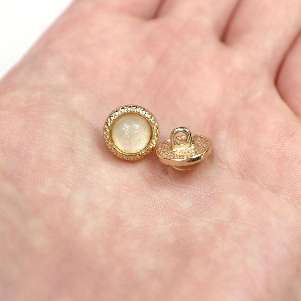 画像7: オーロラ ラメボタン 足つき 【ベージュ】 金フチ ボタン グリッター かわいい 8個入り 【11.5mm】 きらきらぷんぷん丸 B-867 (7)