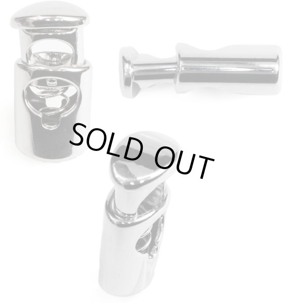 画像4: コードストッパー 紐止め 樽型 金属製 1つ穴 穴経5mm【シルバー 鏡面仕上げ】5個入 スプリング メタル 靴紐 留め具 金具 パーツ コードロック 銀 パーカー 巾着 結び目 先端 手芸 ハンドメイド きらきらぷんぷん丸 BK-012 (4)