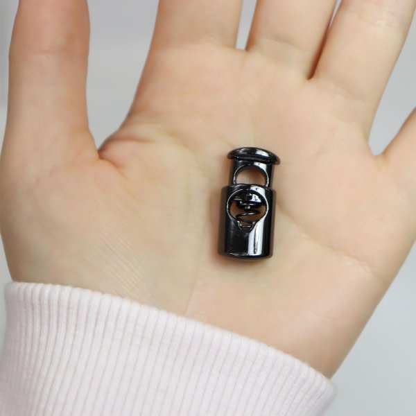 画像6: コードストッパー 紐止め 樽型 金属製 1つ穴 穴経5mm【ブラック 鏡面仕上げ】10個入 スプリング メタル 靴紐 留め具 金具 パーツ きらきらぷんぷん丸 BK-033 (6)