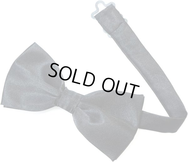 画像1: 蝶ネクタイ メンズ 無地 ブラック サテン ボウタイ フック式 簡単着脱 ワンタッチ 結婚式 記念日 仮装 イベント きらきらぷんぷん丸 BWT-001 (1)