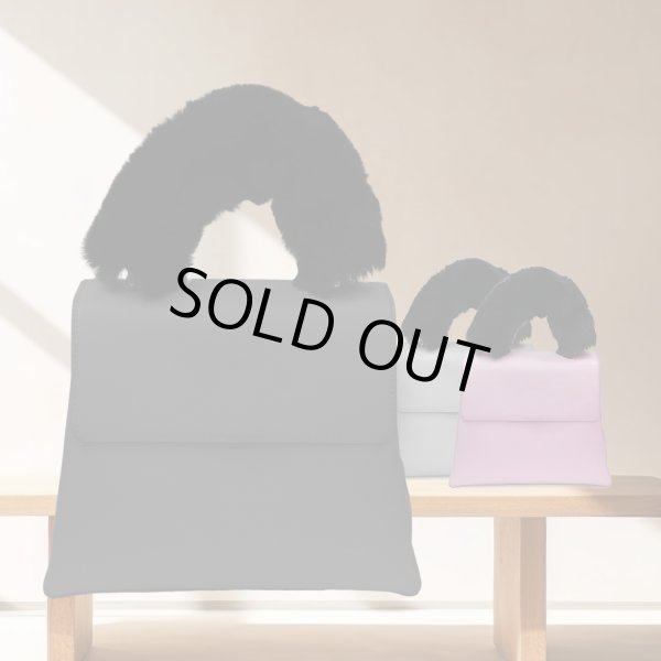 画像4: [きらきらぷんぷん丸] ファーハンドル 【ブラック】 2個 約25cm ファスナーテープ 持ち手カバー レディース ファー ハンドル ハンドルカバー かわいい 取り外し FH-001 (4)