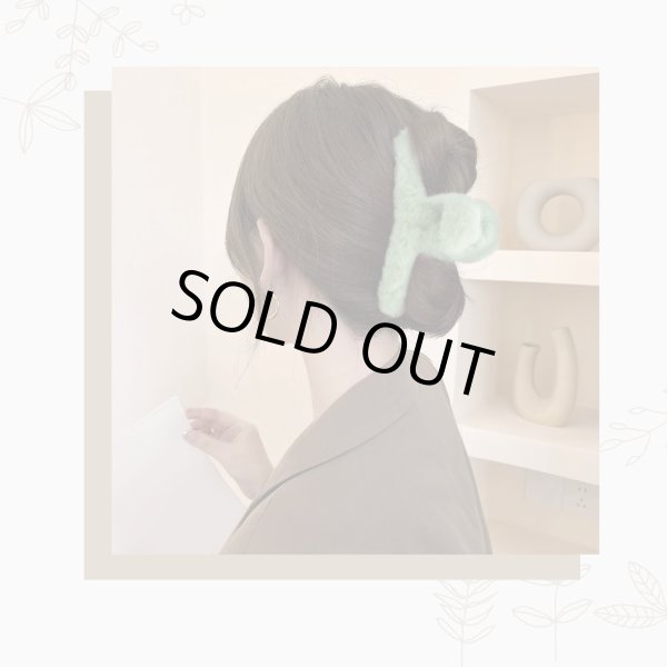 画像5: ヘアクリップ 大きめ もこもこ ふわふわ 2個セット 【グリーン】 緑 シンプル しっかりとまる おしゃれ 髪留め バンスクリップ オフィス 通勤 きらきらぷんぷん丸 HPNN-032 (5)