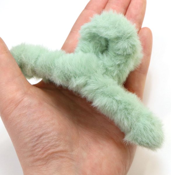 画像6: ヘアクリップ 大きめ もこもこ ふわふわ 2個セット 【グリーン】 緑 シンプル しっかりとまる おしゃれ 髪留め バンスクリップ オフィス 通勤 きらきらぷんぷん丸 HPNN-032 (6)