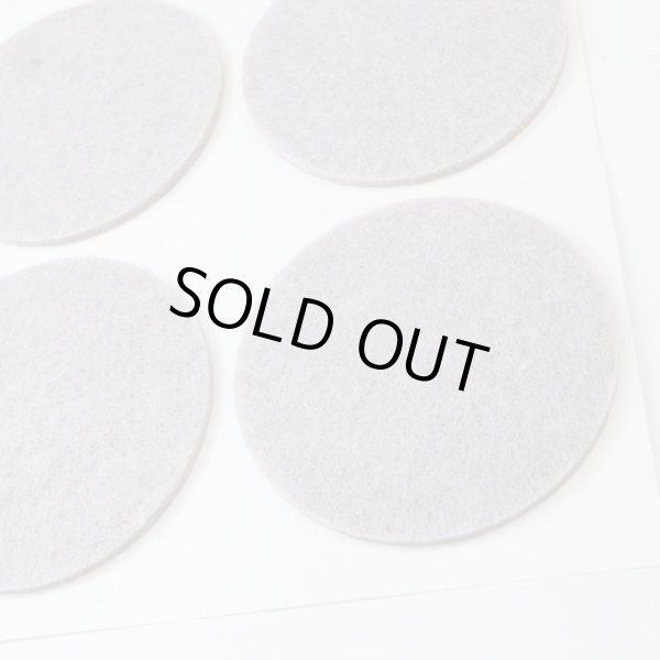 画像4: 家具保護パッド【丸 大】円 傷防止 床 椅子 足 フェルト ベージュ 1シート6個×3シート入り 18個入り【45mm】きらきらぷんぷん丸 KHP-005 (4)