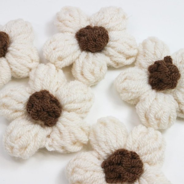画像5: 花 パーツ 毛糸 フラワー【ベージュ】5個入り 手芸 ハンドメイド パーツ デコパーツ デコレーション 立体 きらきらぷんぷん丸 KITP-001 (5)