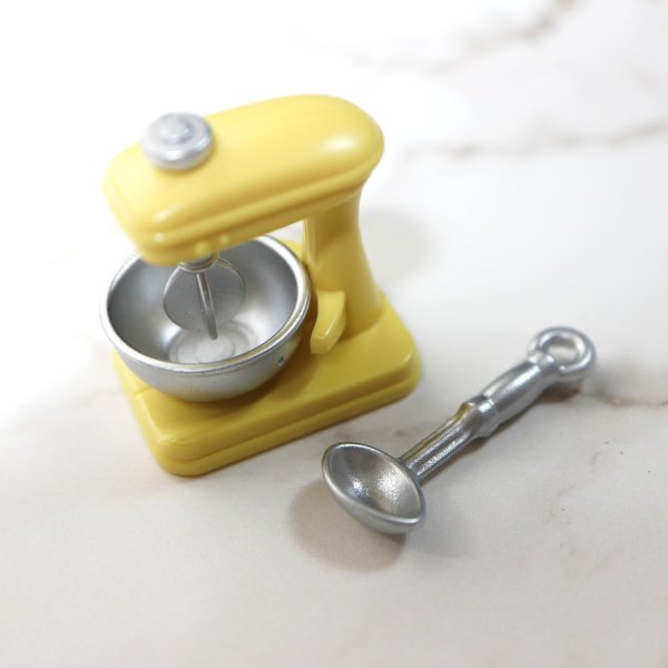 画像7: 【アウトレット】ミニチュア ミキサー 家具 おもちゃ 雑貨 ドールハウス 小物 パステルイエロー×シルバー きらきらぷんぷん丸 MN-009 (7)