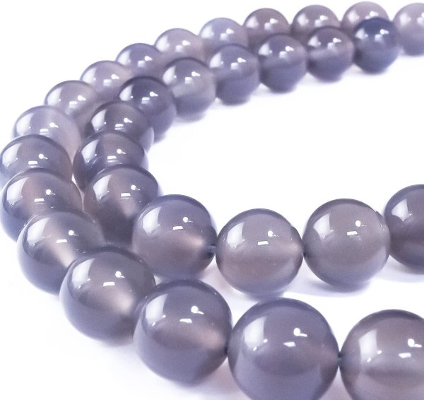 画像1: 【天然石】グレーアゲート（灰めのう） ブレスレット用 ビーズ 一連 10mm【約38粒入り】パワーストーン 手芸 ハンドメイド アクセサリー パーツ きらきらぷんぷん丸 NS-007 (1)
